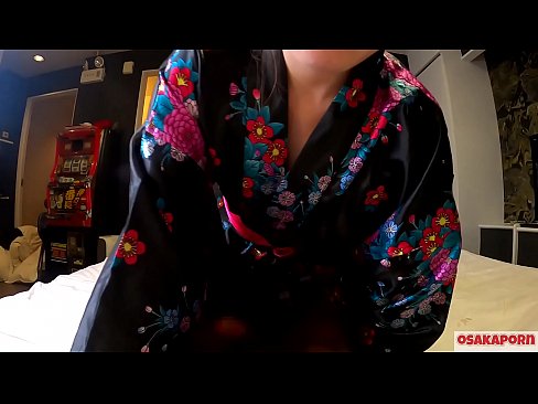 ❤️ Keçika ciwan a cosplay ji seksê hez dike ku bi orgazmê bi şûjinek di hespêk û blowjob de. Keçika Asyayî ya bi pisîka porî û bi cil û bergên kevneşopî yên Japonî di vîdyoya amator de ku masturbasyona bi pêlîstokên qijikê nîşan dide. Sakura 3 OSAKAPORN. ️ Porno li porno ku.quizfarmature.ru