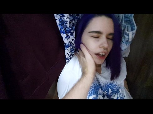 ❤️ Xwişka min di dolabê de dît û alîkariya wê kir ️ Porno li porno ku.quizfarmature.ru